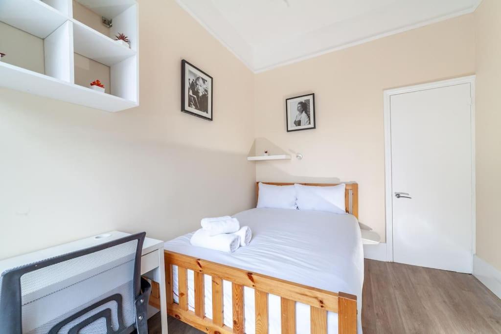 Spacious & Central 3-Bed Flat By Popular Waterloo! London Exterior photo